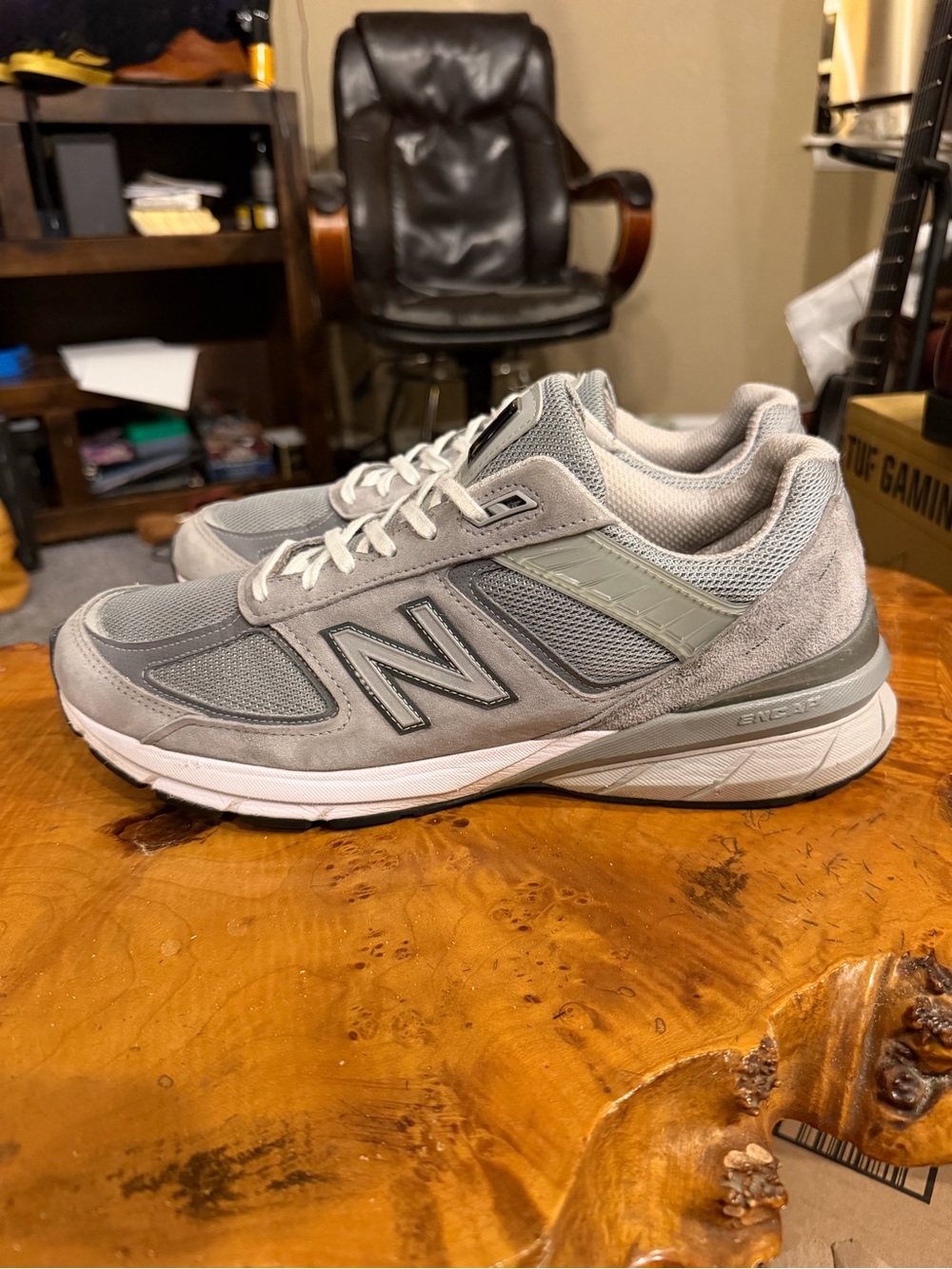 New Balance 990v5 Castlerock Grey Men's 12 / Women's 13.5 Narrow M990GL5 Sneaker